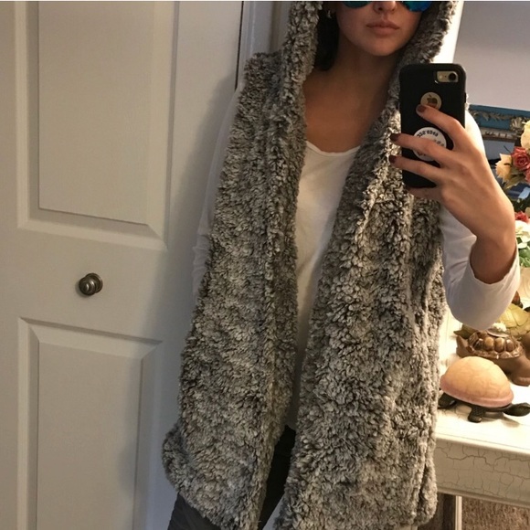 Aluna Levi Jackets & Blazers - MEDIUM🐻Bear VEST